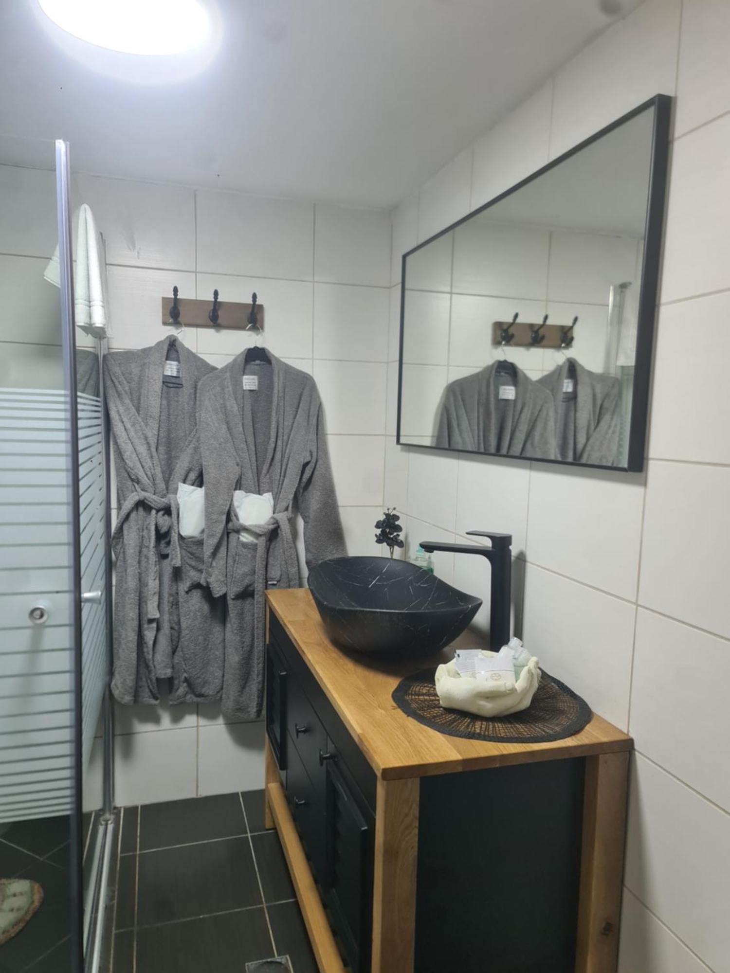 Apartamento Ronit'S Place Kiryat Shemona Exterior foto